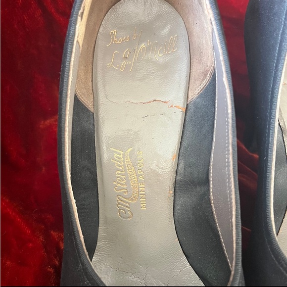 Vintage 1940’s Black Suede Pumps, 6.5/7 - Picture 4 of 6